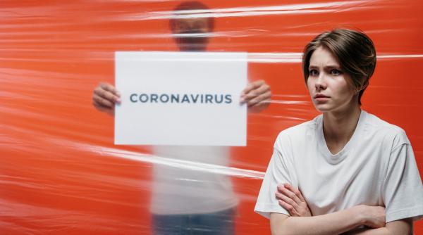 Covid-19. Diferenţe importante între Delta şi Omicron, descoperite de un studiu