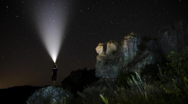 Un mega-laser galactic, descoperit de o echipă internaţională de astronomi