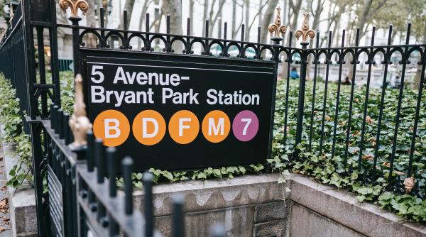 Persoane ÎMPUŞCATE la metroul din New York. Update