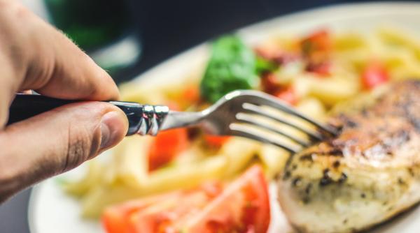 Cât costă masa de Paşte 2022. PROVOCARE cu preţurile la care găsim produsele preferate de români