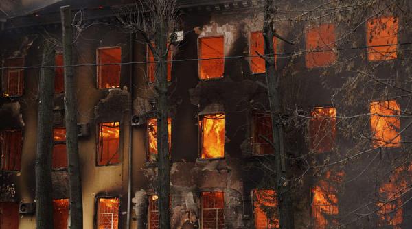 Se întâmplă lucruri ciudate în Rusia! Centru de cercetare militară distrus