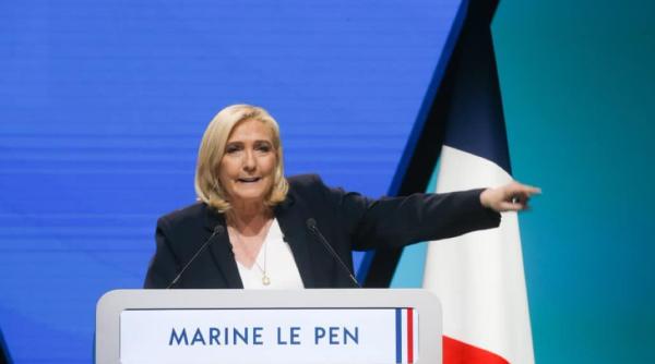 Urmează perioade dificile dacă Le Pen câştigă alegerile din Franţa, spune Macron