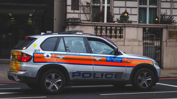 Patru persoane înjunghiate mortal la Londra