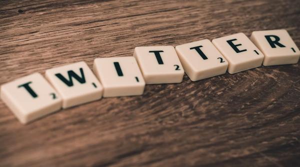 Twitter, aproape de un acord cu Elon Musk pentru vânzare