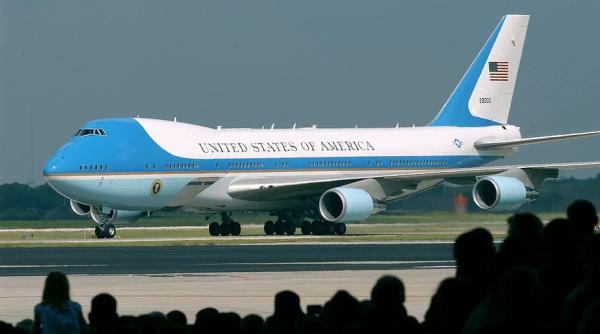 Boeing regretă că a cedat presiunilor lui Donald Trump. Acum pierde enorm