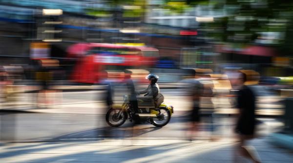 Codul rutier, modificat. Facilitate pentru motociclete