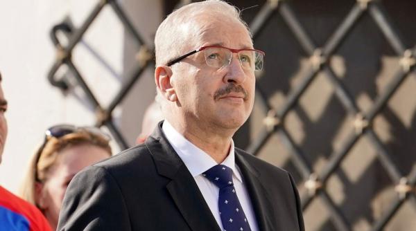 Stagiul militar voluntar. Vasile Dîncu a anunțat când va fi aprobată legea