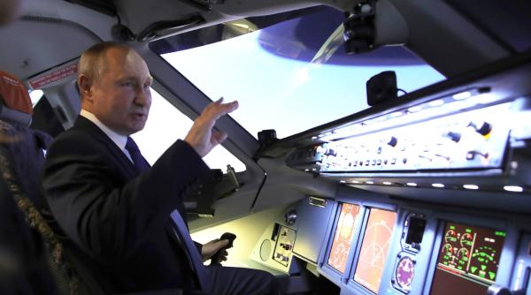 Putin și-a scos de la naftalină avionul nuclear