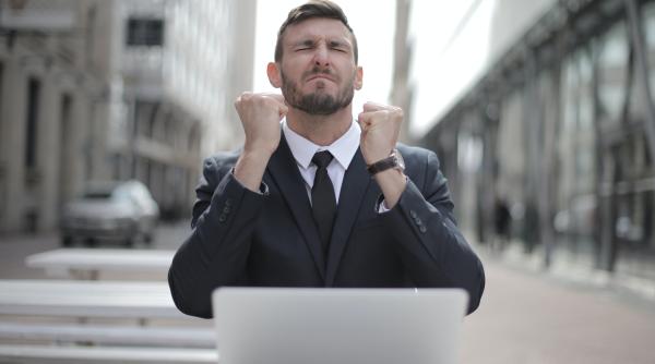 Topul salariilor. Unde poţi câştiga 1.900 de euro/lună. Cele mai bine plătite joburi