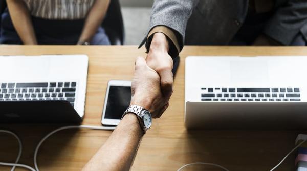 Investiții străine în România. Ministrul Economiei: ”Nu vă pot spune câte fabrici vom face”