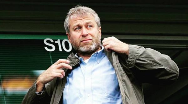 Roman Abramovici a mai pierdut o vilă. Oamenii oligarhului dau din colț în colț