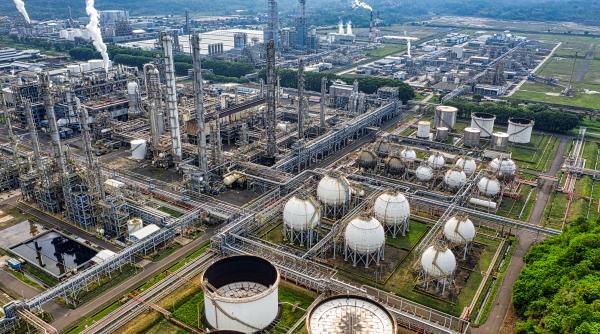 Germania a anunţat de când nu va mai importa petrol din Rusia