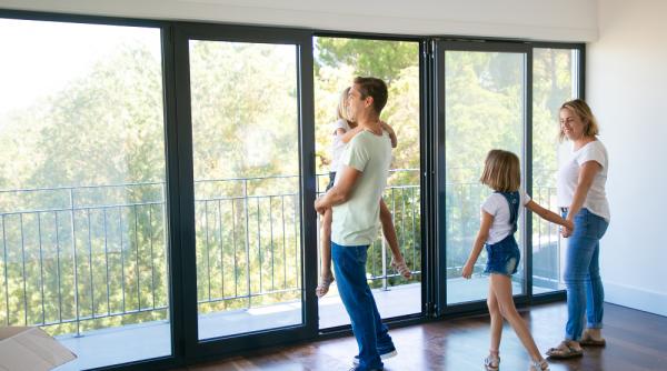 Câți ani îi trebuie unui clujean să muncească pentru un apartament