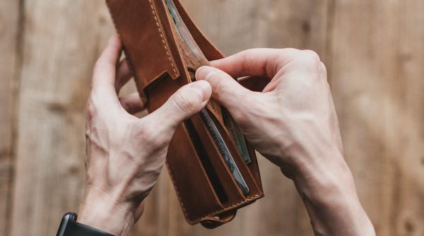 Salariul minim diferențiat se aplică și acestor angajați 