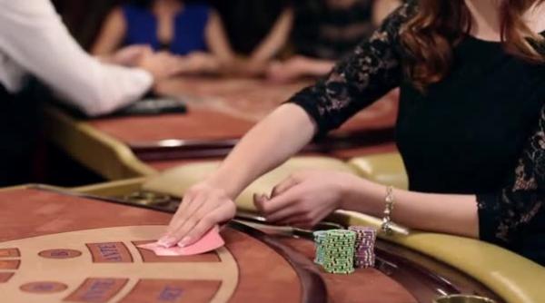 Femeia care a luat jackpot-ul cu doar 80 de cenți. O poveste despre noroc și succes