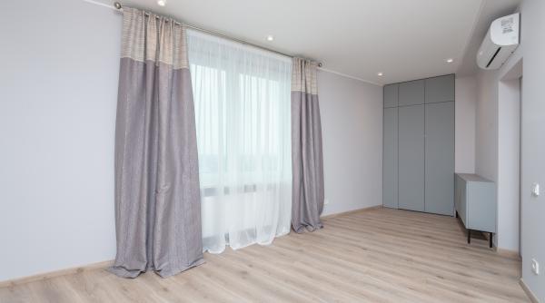 Sfaturi aer condiţionat. Cum să ai răcoare în casă fără să plăteşti o avere la curent