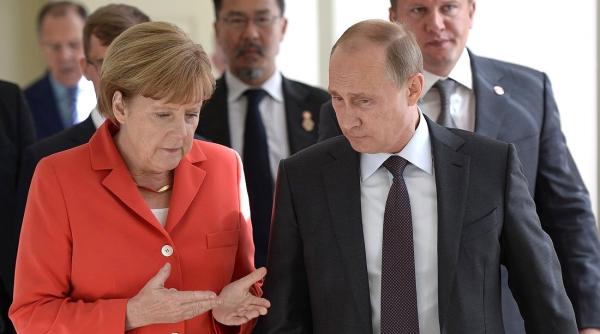 Angela Merkel se pronunță asupra invaziei lui Putin în Ucraina, într-o revenire publică