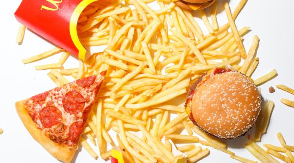 Fostele restaurante McDonald's din Rusia se redeschid sub un nou brand. Cum au fost botezate celebrele preparate