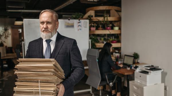 Numărul bugetarilor a crescut într-o lună cu peste 1600 de oameni. Câți sunt în total