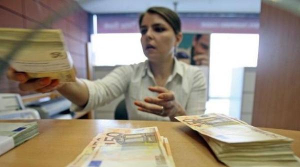 Suspendarea plății ratelor bancare. Cine și cum poate beneficia