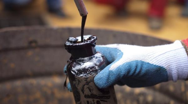 Producția de țiței a României a scăzut cu 6%