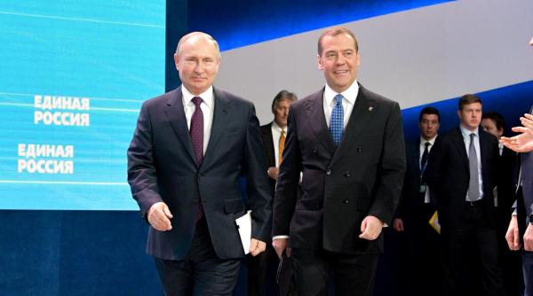 Medvedev ameninţă: Orice intruziune a NATO în Crimeea ar putea declanşa al treilea război mondial