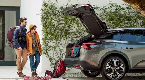 Noul Citroen C4X, alt răspuns al grupului Stellantis la Renault Arkana