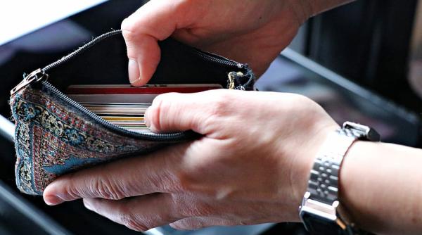 Se modifică bază de calcul pentru contribuţiile sociale