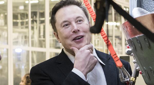 Musk și Trump, schimb de replici tăioase