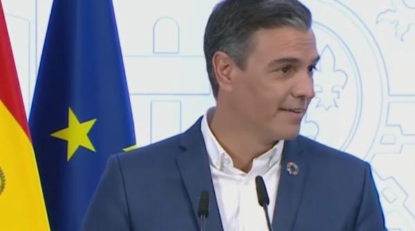 Premierul Spaniei a cerut cetățenilor să poarte mai puține haine, pentru a nu mai utiliza aerul condiționat