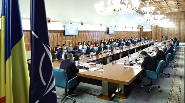 Taxe şi impozite majorate în plină criză. Chirieac: Gândire "magistrală". Nicăieri în UE nu s-a întâmplat aşa ceva