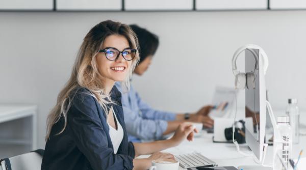 Angajații români nu vor să se întoarcă în birouri. Ce condiții cer