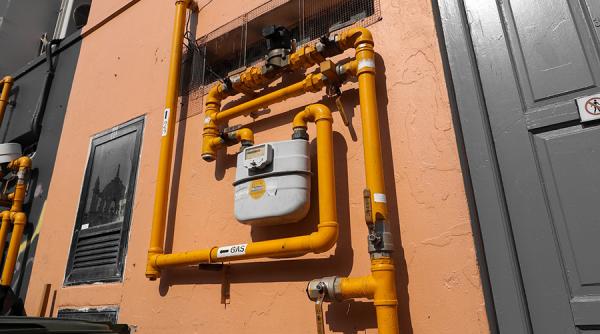 Sincope în fluxul de gaze spre România. Închid rușii robinetul?