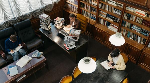 Concediu plătit pentru studii. Un detaliu important, dar neștiut de toți 