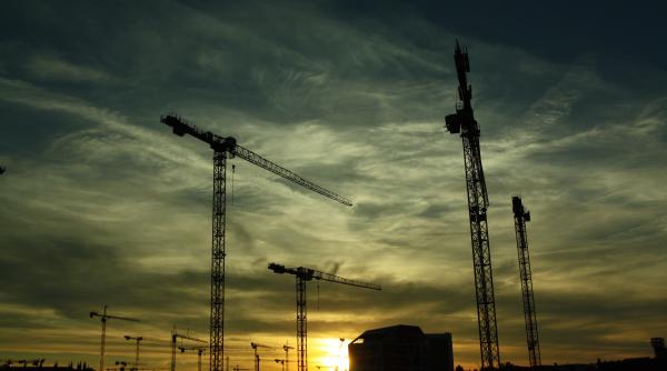 Scădere importantă a numărului de autorizaţii de construcţie eliberate în primele 7 luni ale anului