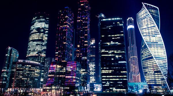 Economia rusă revine, deocamdată, la nivelul din 2020. E doar începutul