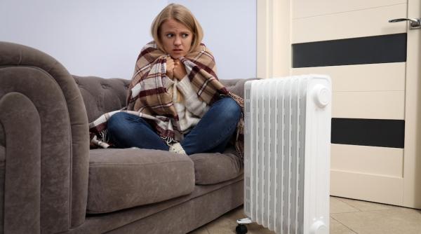 Analiști vs. Ciucă sau între adevăr și minciuna din OUG-ul de plafonare a prețului energiei