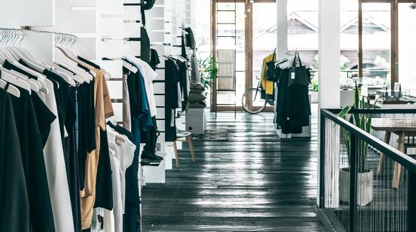 Iluminat redus, frigidere închise. În Franța, retailul se adaptează la sobrietatea energetică