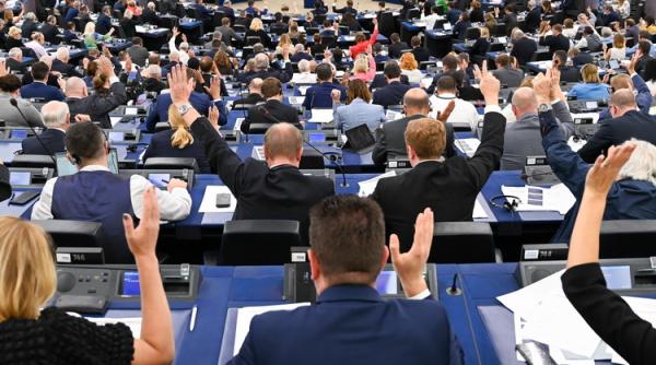 Eurodeputați: Ungaria nu mai poate fi considerată o democrație deplină. Se cere să fie tăiate fonduri