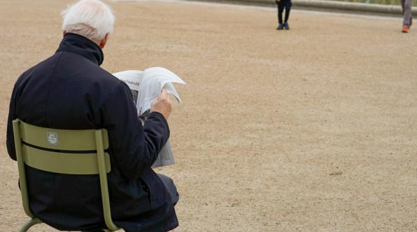 Știrile dimineții. Stingem lumina, facem sacrificii, numărăm bani