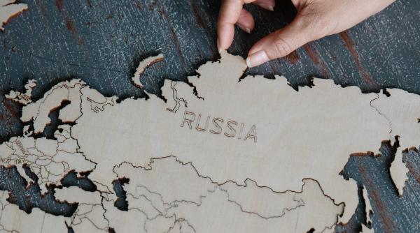 Putin a CONDAMNAT Rusia să ducă o viață de SECOND HAND