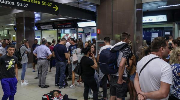 Sute de zboruri au avut întârzieri mai mari de o oră pe Otopeni în ultima săptămână