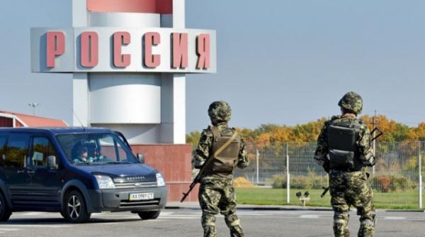 Cât costă un loc în mașinile care-i trec pe ruși granița cu Georgia 