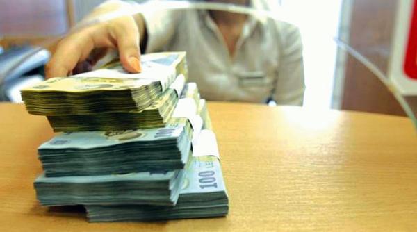 Lovitură dură pentru românii cu credite! Indicele IRCC a atins un nivel record