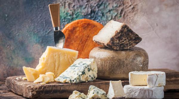 Un kilogram de caşcaval la prețul de 100 de lei? Ce spune Petre Daea 