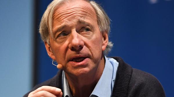 Miliardarul Ray Dalio s-a săturat să fie șef. Și-a găsit un loc de subaltern