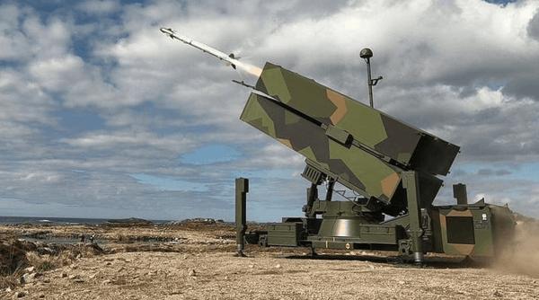 Pentagonul accelerează producția de sisteme de apărare antiaeriană pentru Ucraina