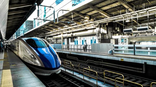 Bilete GRATUITE de tren pentru tinerii care vor să exploreze ţările UE. Înscrieri până pe 25 octombrie