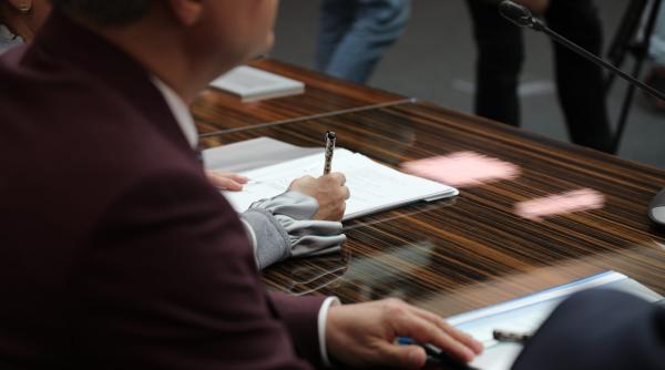 Sprijin pentru mediul de afaceri. Au fost semnate primele 30 de contracte pentru investiții în retehnologizarea IMM-urilor