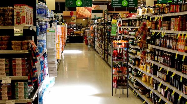 Când vor primi românii pachetele cu alimente de la Guvern: Avem peste 1,8 milioane de astfel de pachete